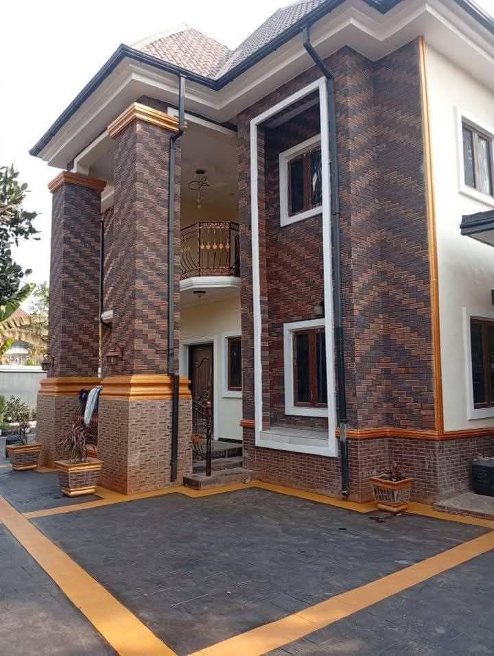 4 Bedroom Duplex
